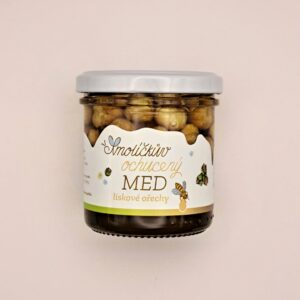 Lískové ořechy v medu z Krkonoš